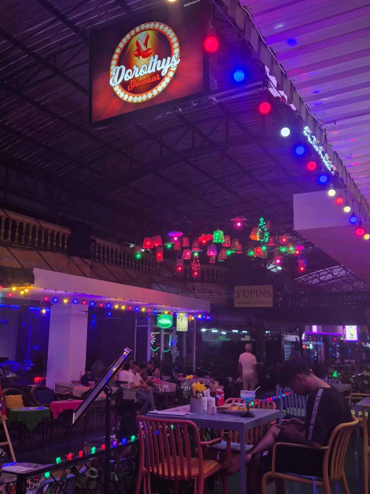 Dorothys Hotel Pattaya ภายนอก รูปภาพ