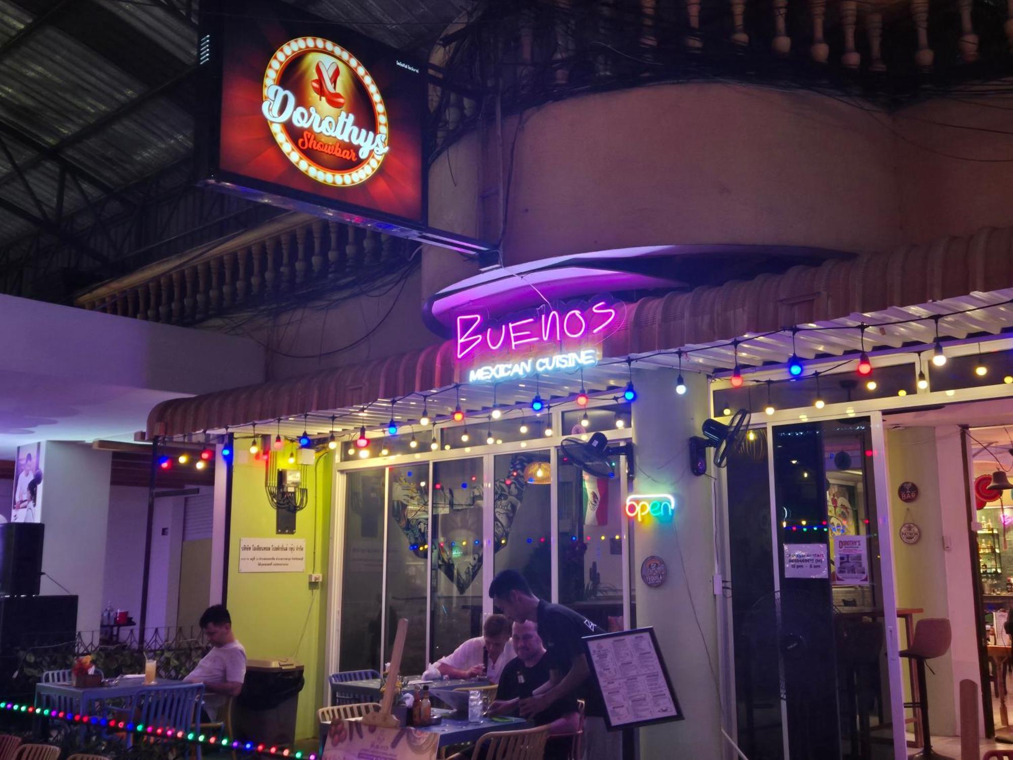 Dorothys Hotel Pattaya ภายนอก รูปภาพ