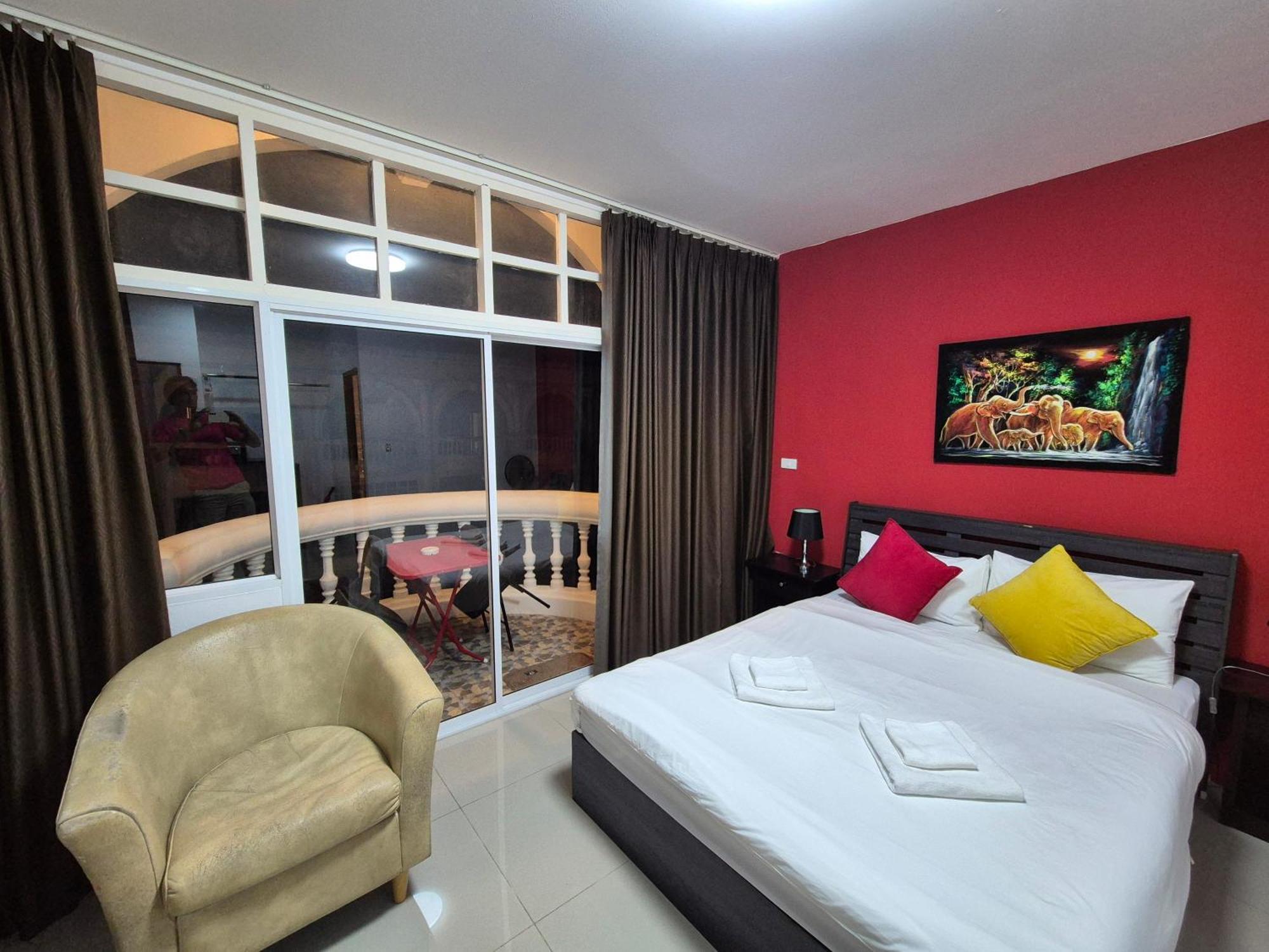 Dorothys Hotel Pattaya ภายนอก รูปภาพ